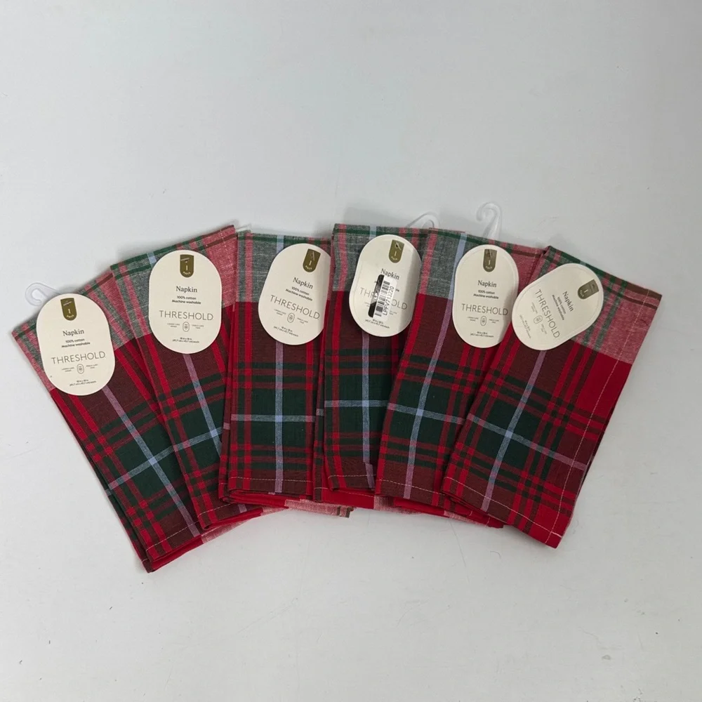 NWT Set of 6 Threshold Cotton Plaid Christmas Napkins 18”x18”